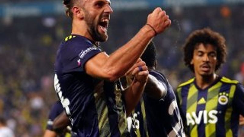 Eve kapanan Vedat Muriç, kendini menajerlik oyununa verdi