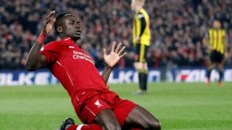 Sadio Mane hastane yaptırıyor