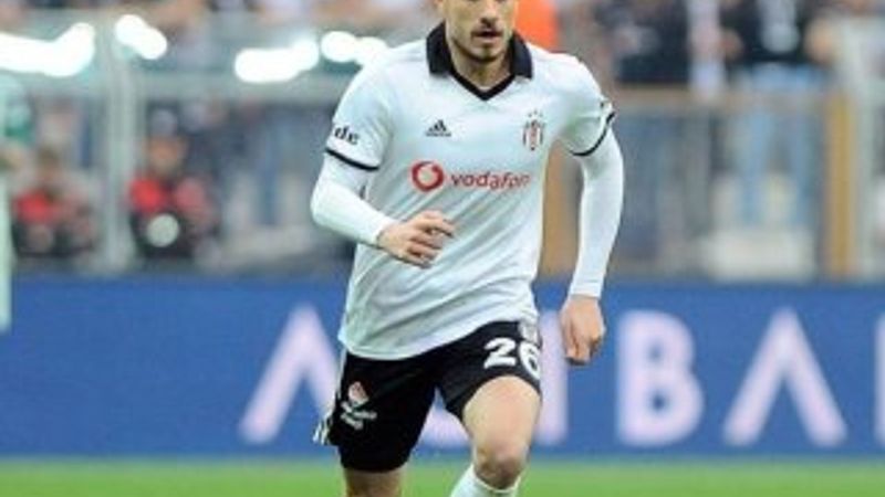 Beşiktaş'tan Dorukhan Toköz'e menajer resti