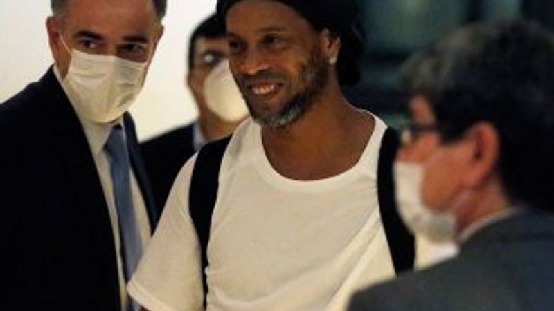 Ronaldinho'nun kral dairesindeki ev hapsi