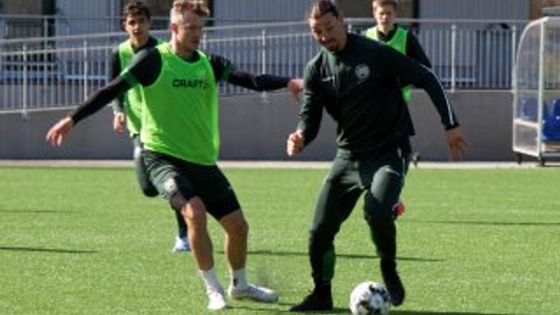 İbrahimovic çalışmalarını sürdürüyor