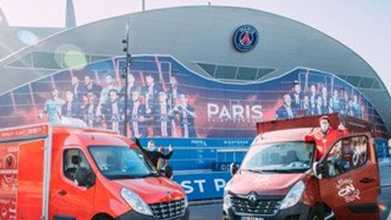PSG'den sağlık çalışanlarına yemek