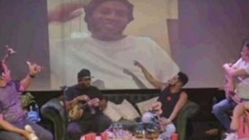 Ronaldinho, ev hapsinde canlı yayına bağlandı