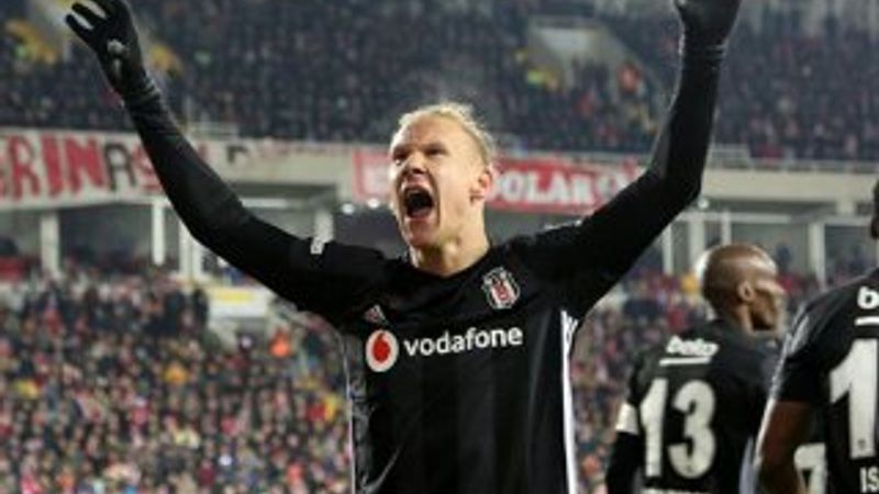 Beşiktaş'ta Vida indirimi kabul etti