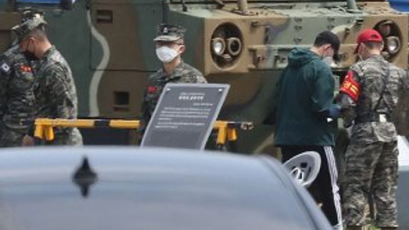 Tottenhamlı Son'un askerde fotoğrafı çekildi