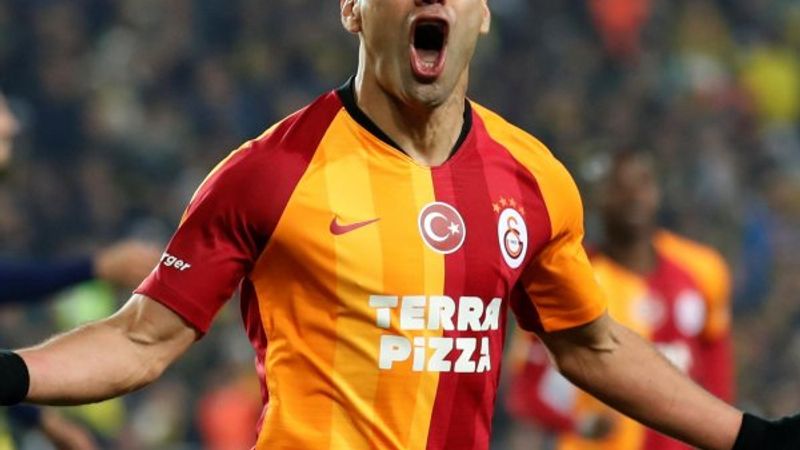 Galatasaray hala Falcao'dan haber bekliyor