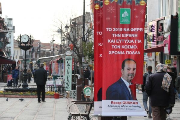 CHP'li Edirne Belediyesi Yunanca afişi savundu