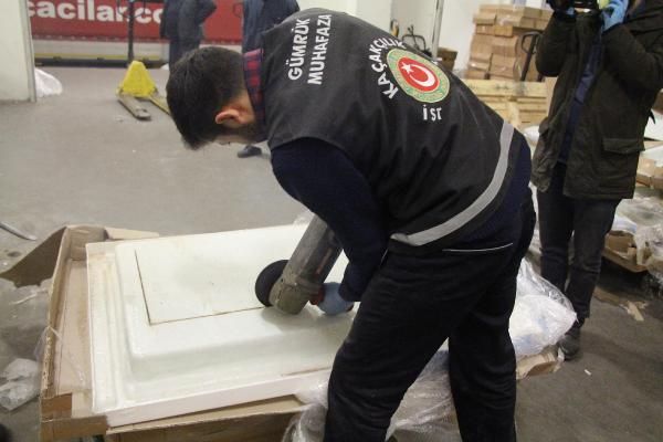 Tırda duş teknelerine gizlenmiş 454 kilo eroin ele geçirildi