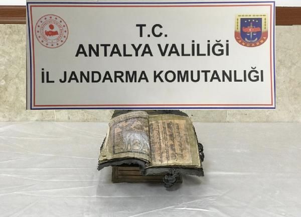 İbranice kitabı 500 bin euroya satacaklardı