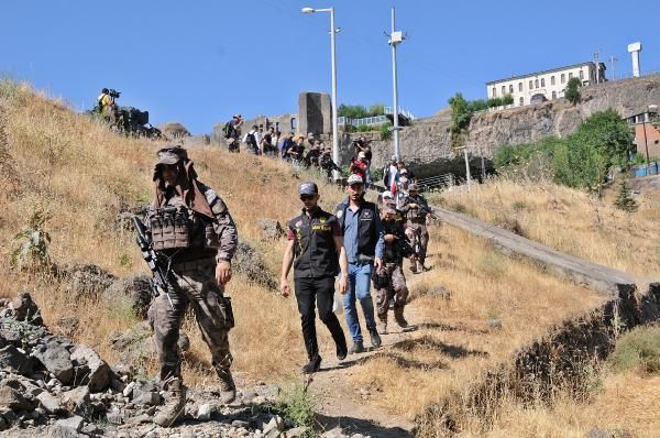 Diyarbakır'da dikili 2 bin kök Hint keneviri yakalandı