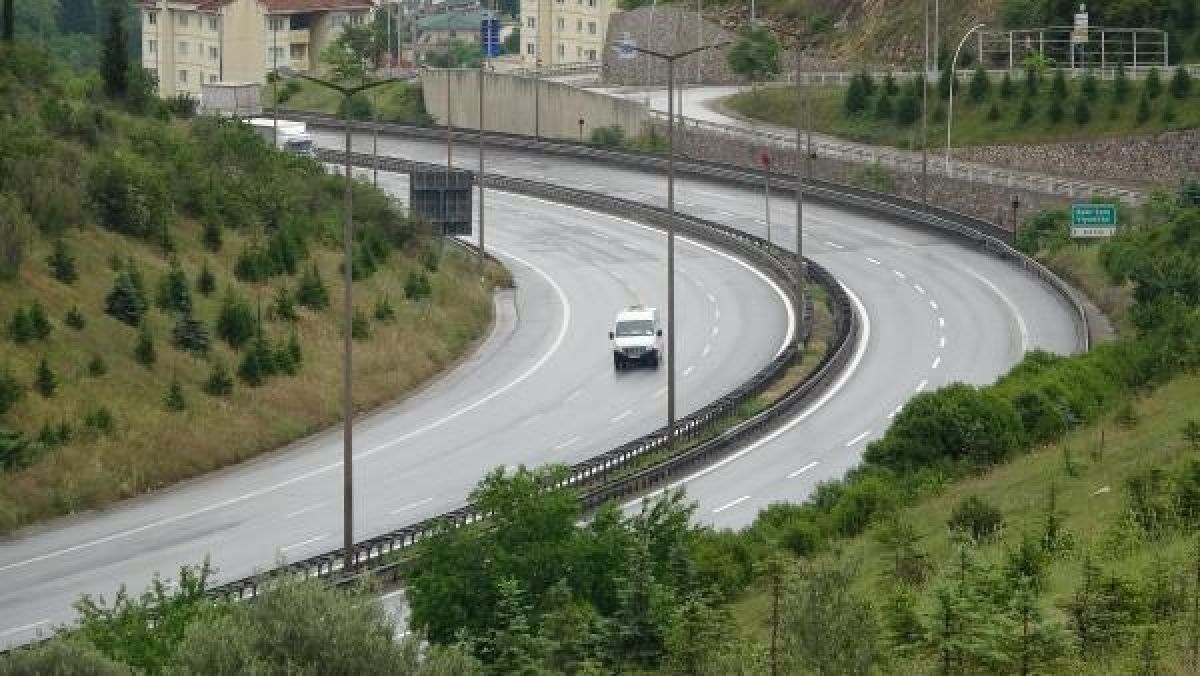 TEM Otoyolu Kocaeli geçişi bu kez boş kaldı -2
