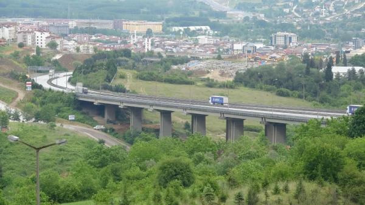 TEM Otoyolu Kocaeli geçişi bu kez boş kaldı -3
