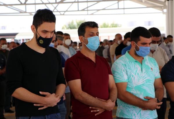 Gaziantep te 17 yaşındaki Duygu D. defnedildi #4