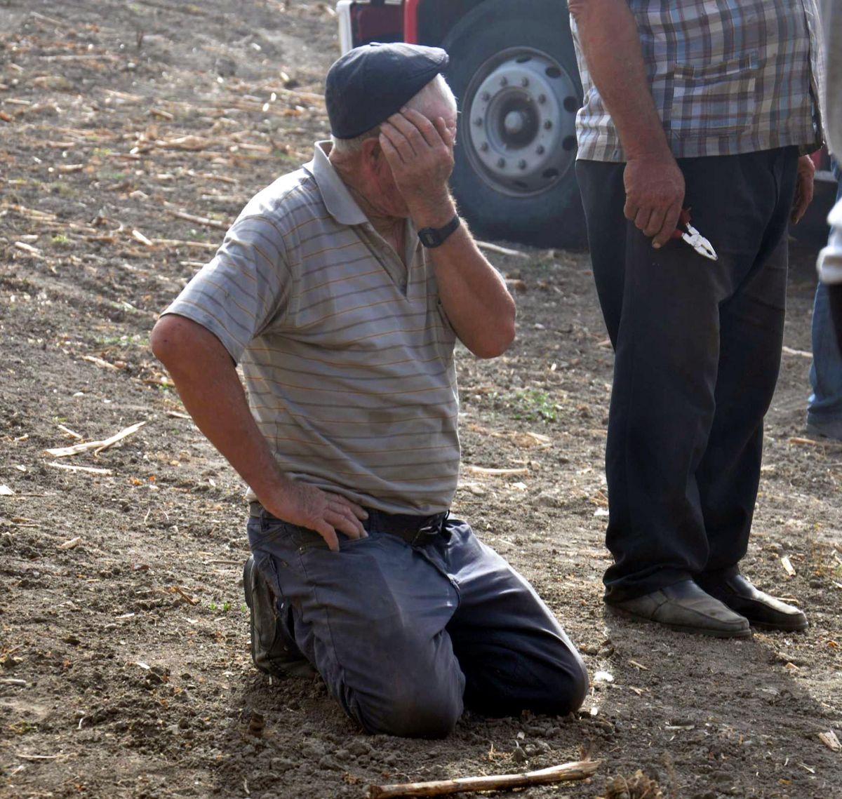 Tears of a farmer whose produce is burning in Tekirdağ # 7