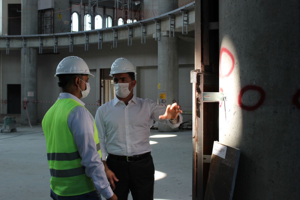 Towards the end at Taksim Mosque # 3