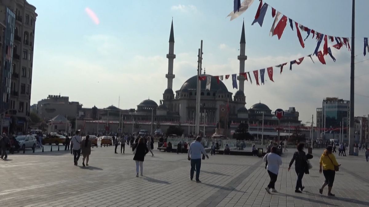 Towards the end at Taksim Mosque # 2