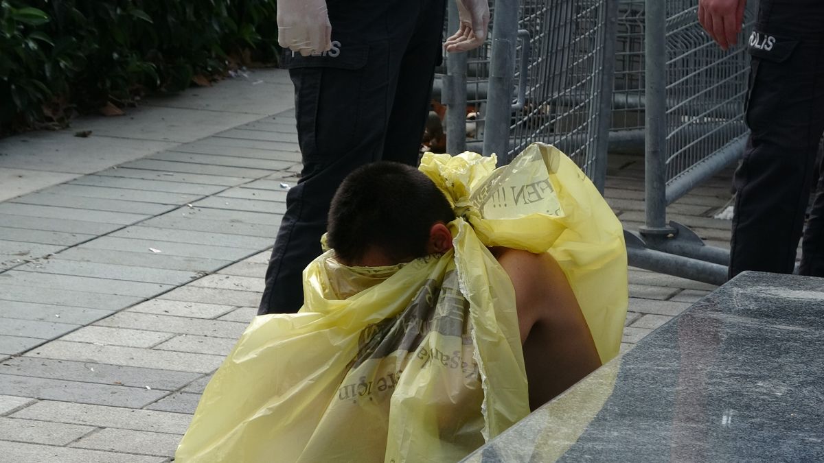 In Beylikdüzü they beat the woman and threw her on the rocks # 8