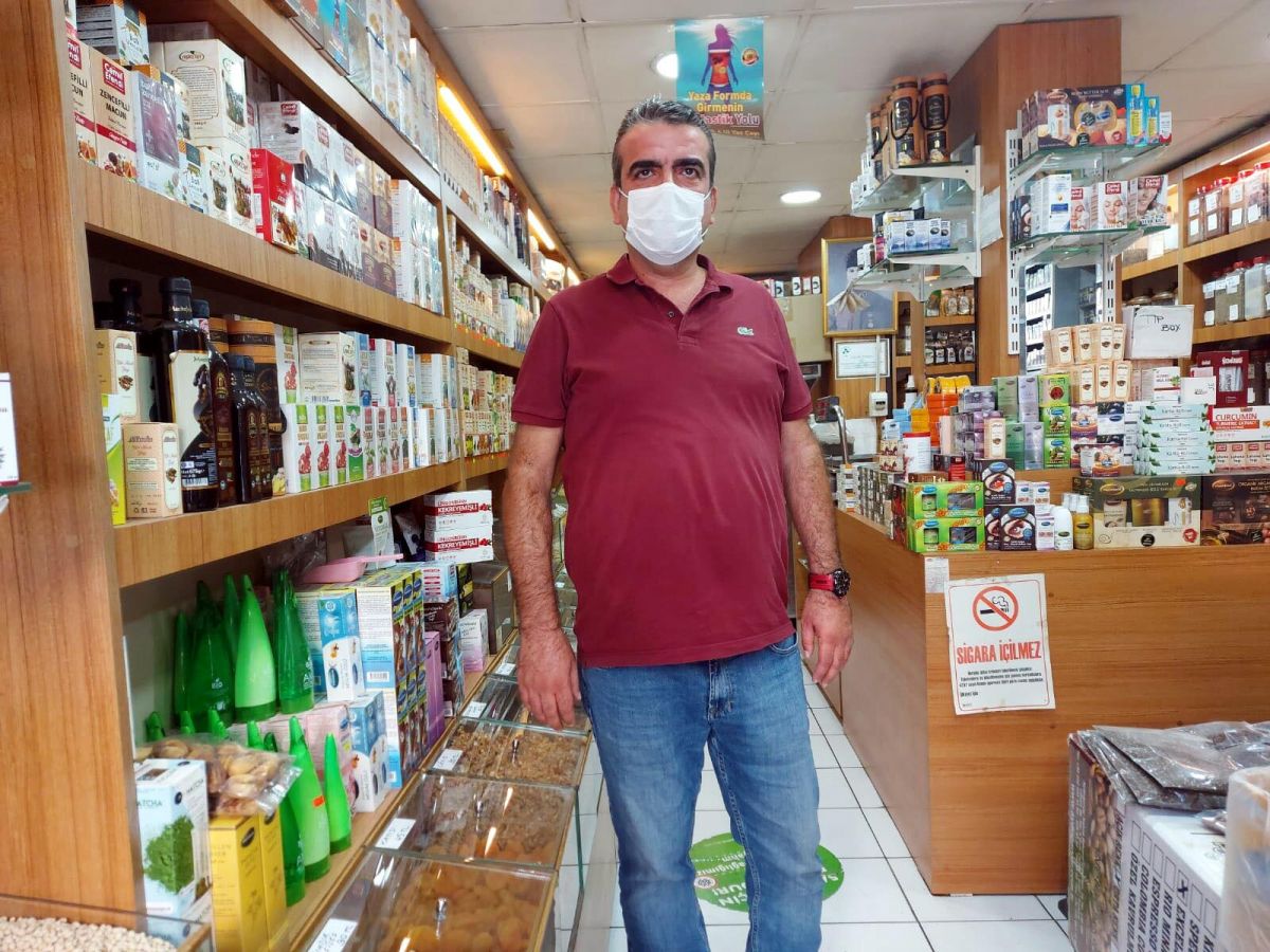 Izmirli Esnaf Etil Alkol Satan Bazi Aktarlar 6 7 Ayda Villa Sahibi Oluyor