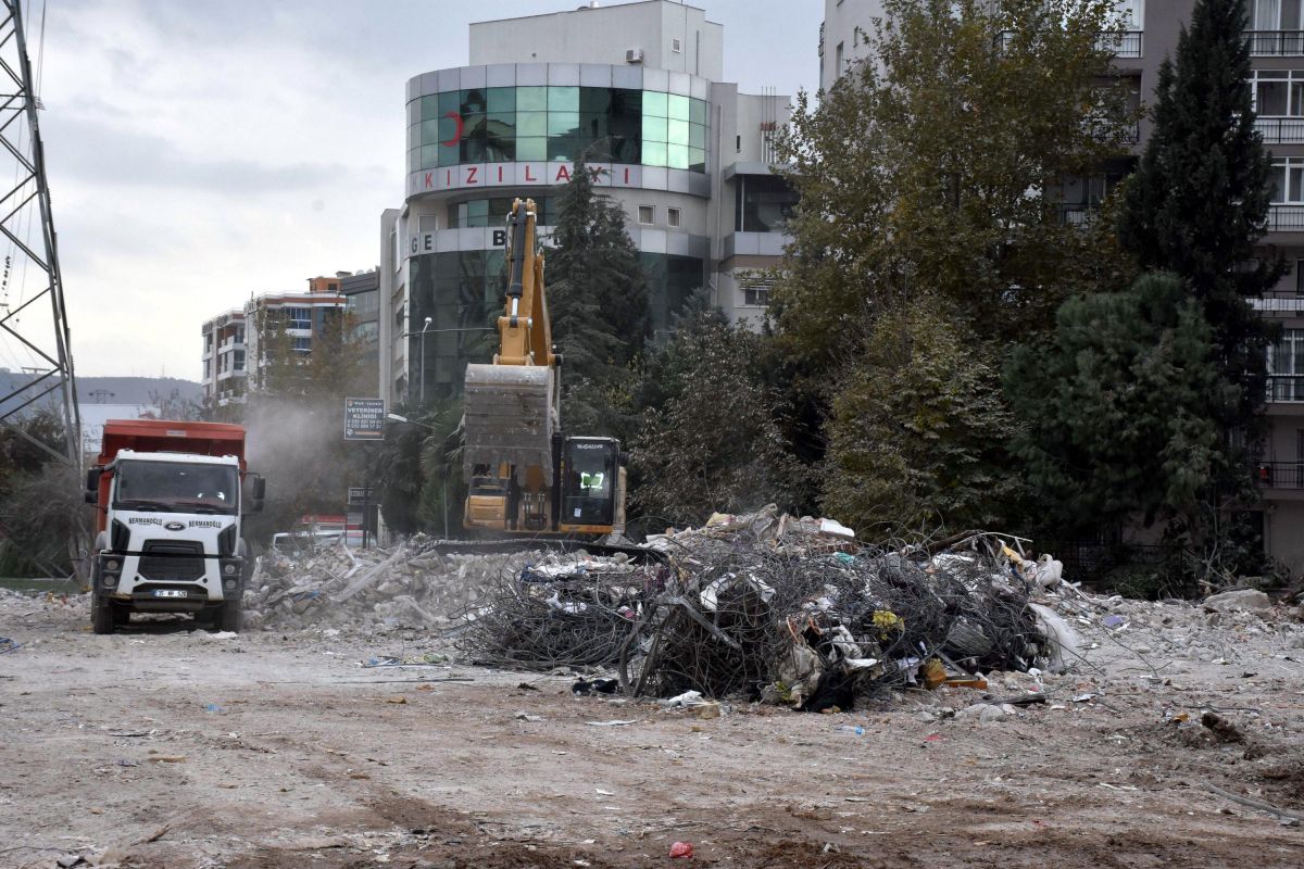 Asbestos spreading to the environment in İzmir may increase the risk of cancer #3