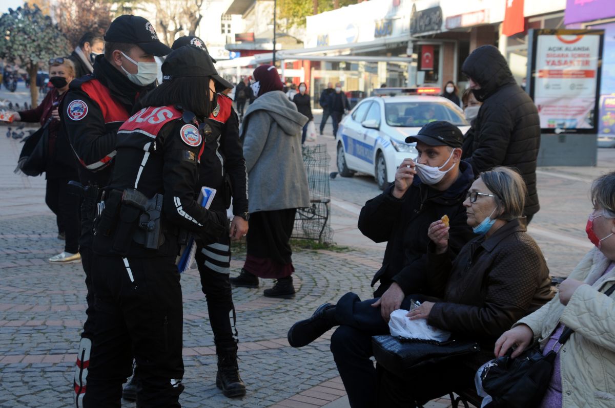 Coronavirus Warning with Bulgarian Ads in Edirne # 2