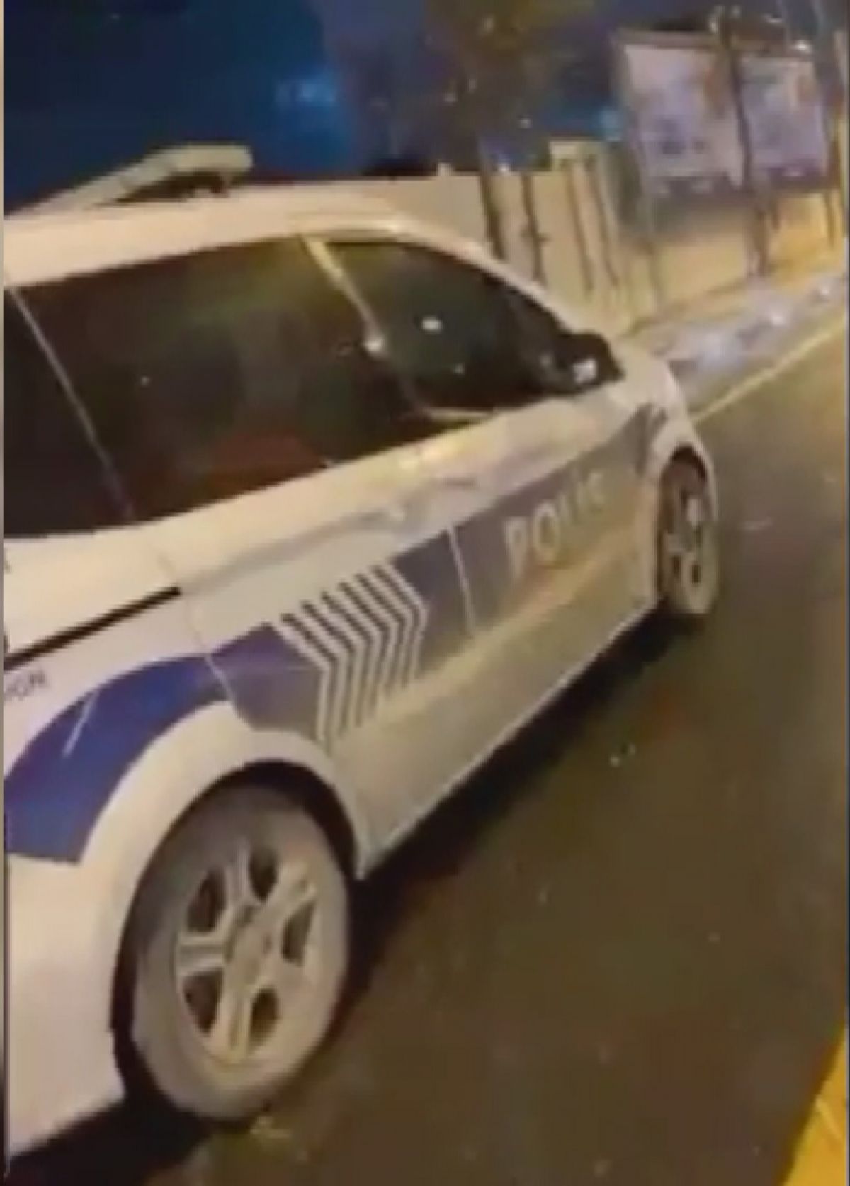 Investigation of police vehicle n.  2 against Iranian who sells watermelon with luxury vehicle in Beyoğlu