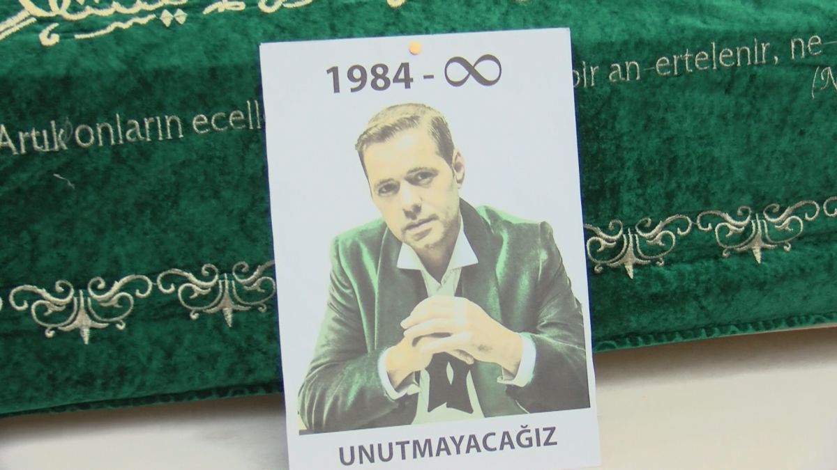 Engin Nurşani, toprağa verildi #5