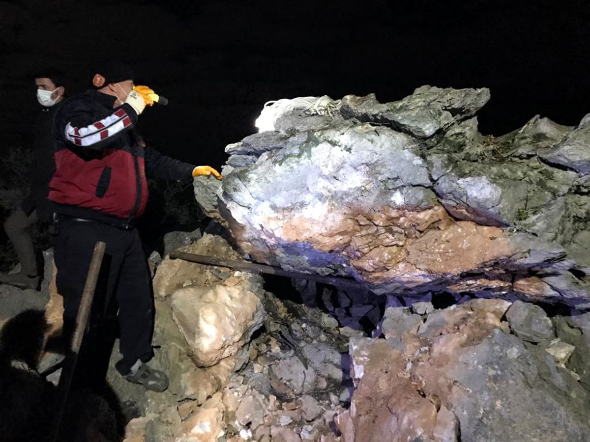 They find the lifeless body of a missing shepherd under a rock in Burdur # 3