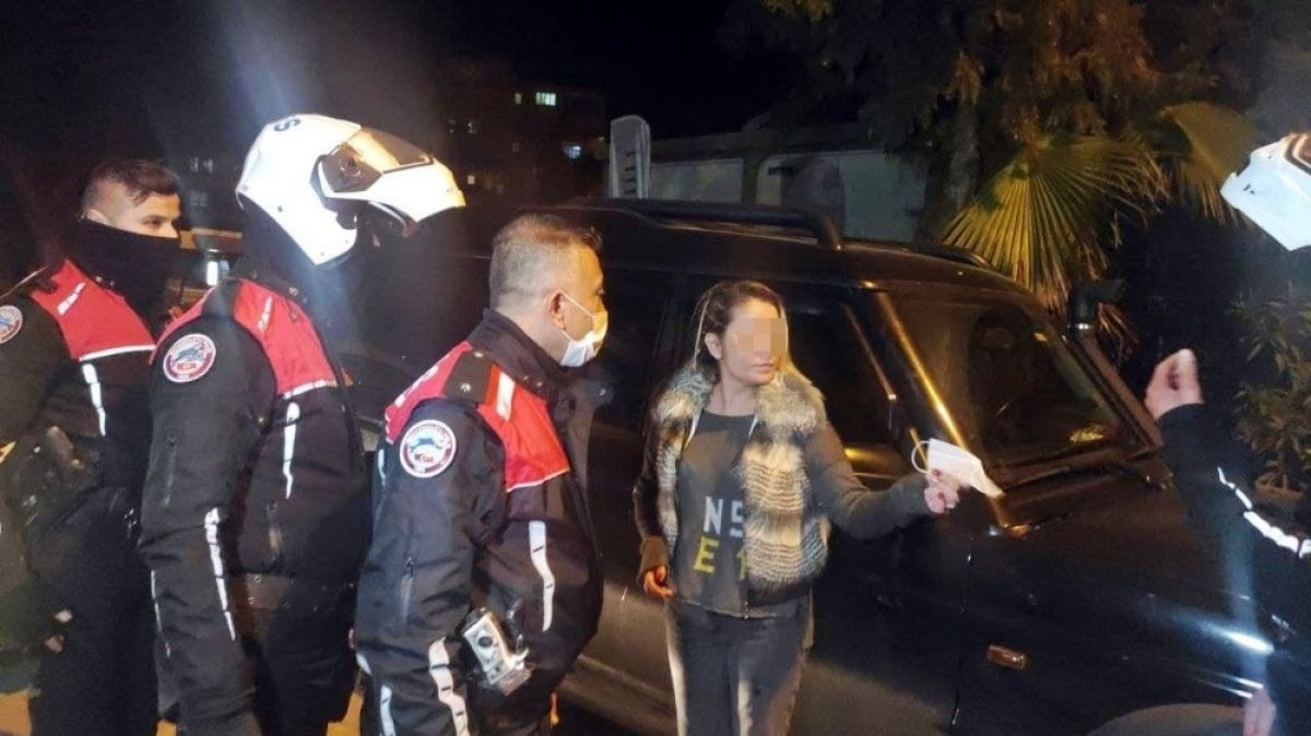 The driver, who did not obey the warning to stop in Antalya, followed dozens of police officers # 9