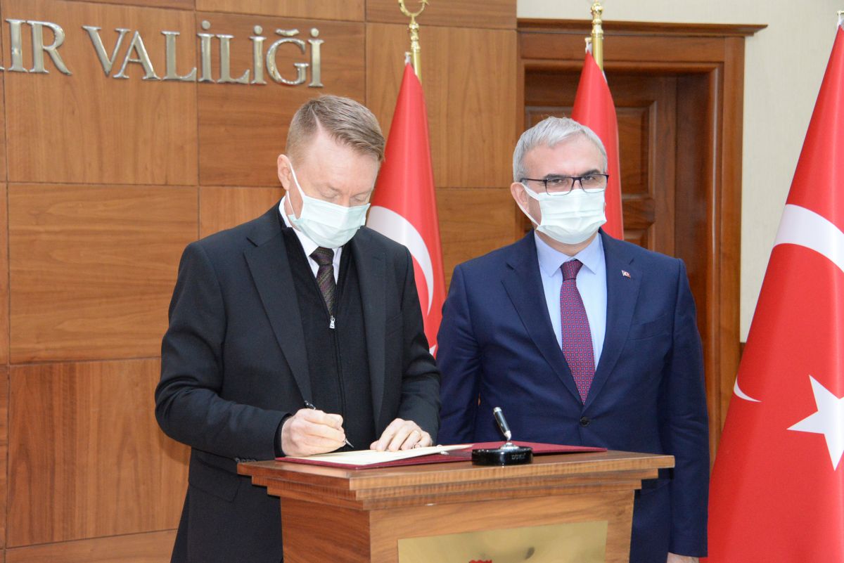 Australian Ambassador praises Turkey's healthcare system in Diyarbakır #4