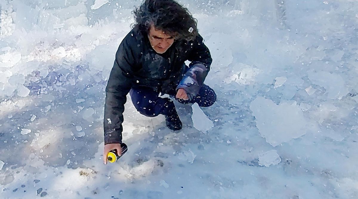 In Erzincan, the dean was injured by pieces of ice that fell on him # 4