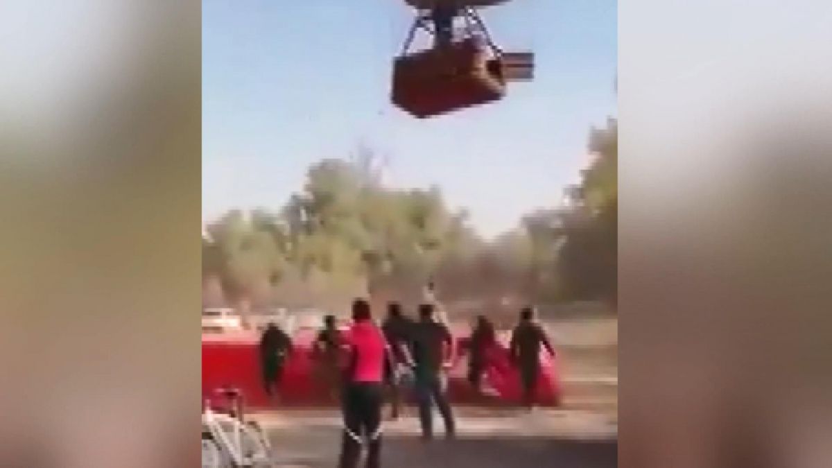Person dangling from a hot air balloon in Mexico escaped at the last moment #7