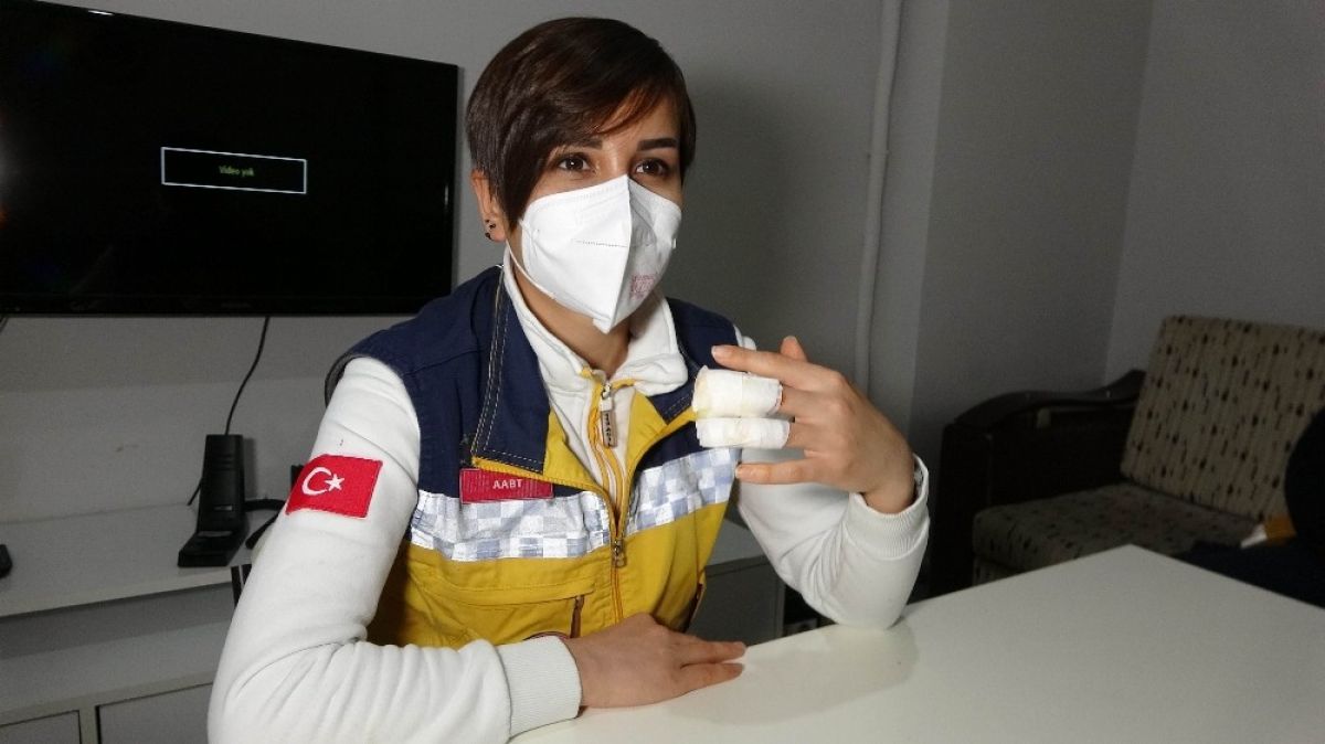 Samsun da hasta tarafından parmağı ısırılan sağlık personeli güçlükle kurtarıldı #3