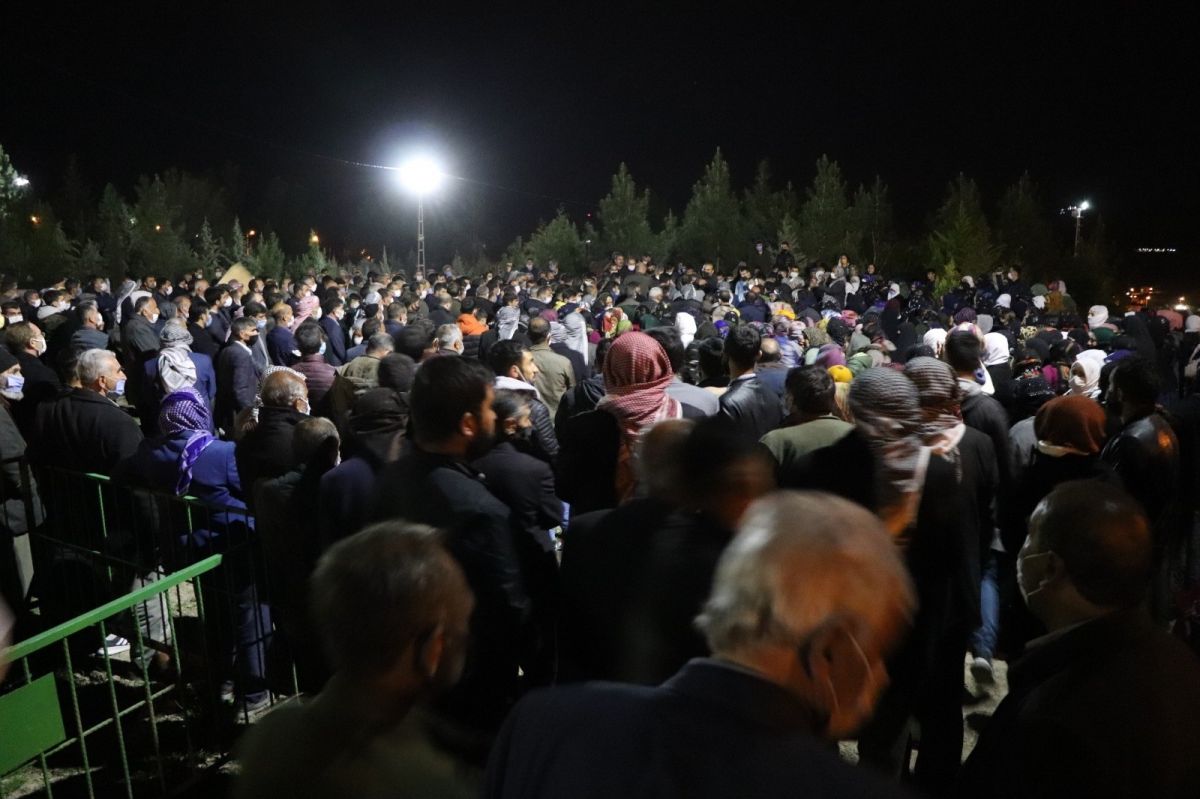 Şırnak'ta PKK’lıların tuzakladığı patlayıcıyla ölen çoban Siirt’te defnedildi