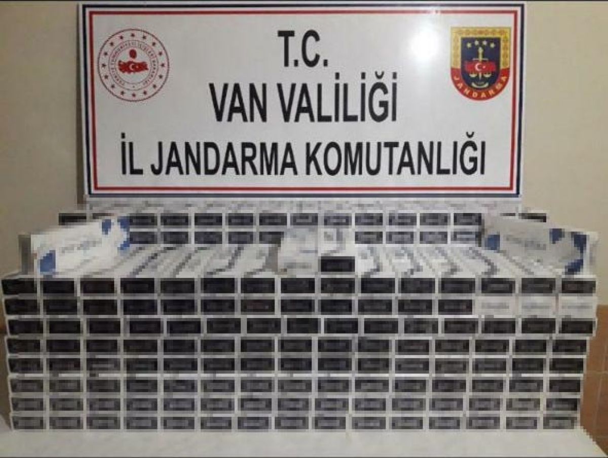 Van'da 2 bin 815 paket kaçak sigaraya el konuldu