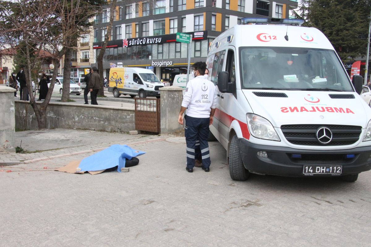 Bolu'da iş makinesinin altında kalan yaya öldü