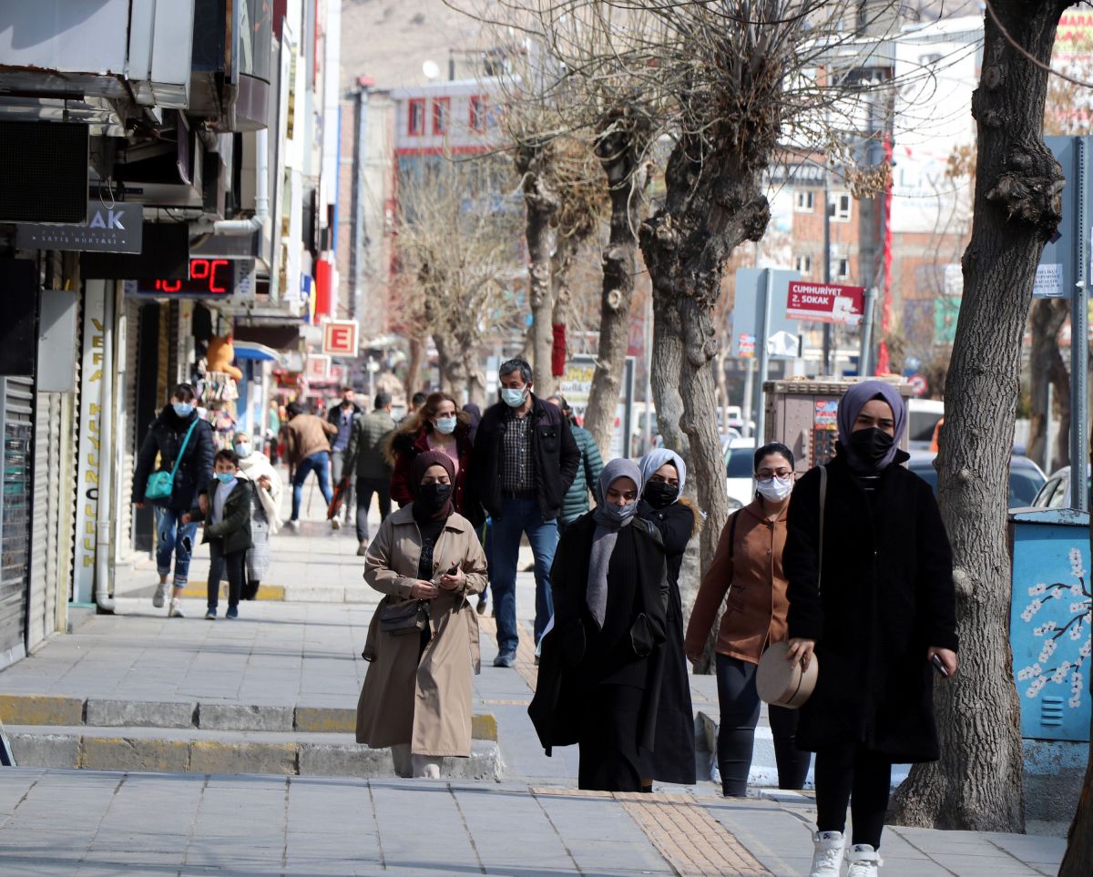 Van'da vaka artışları esnafı endişelendirdi