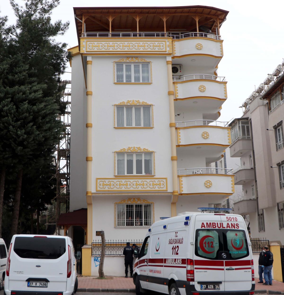 Gaziantep'te iskeleden düşen inşaat işçisi, hayatını kaybetti