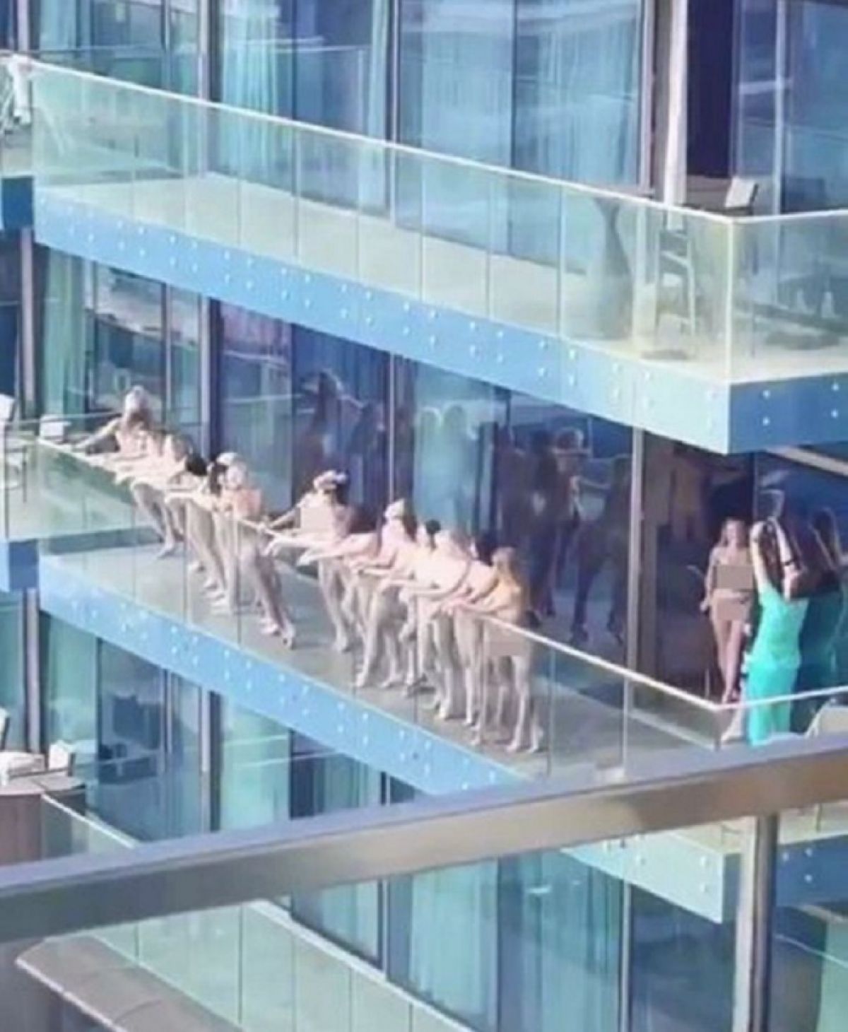 Police raid on women posing nude in Dubai #2