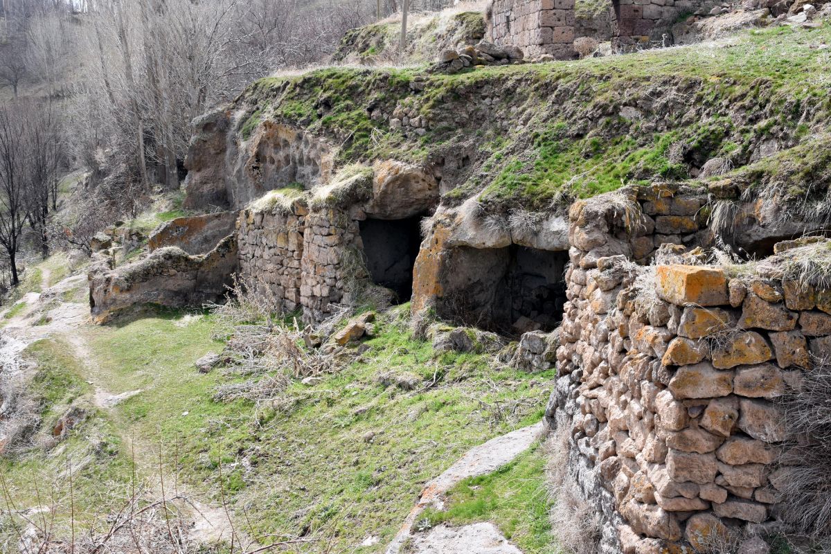Bitlis'teki Madavans Vadisi'nin yüzlerce mağarası restore edilecek