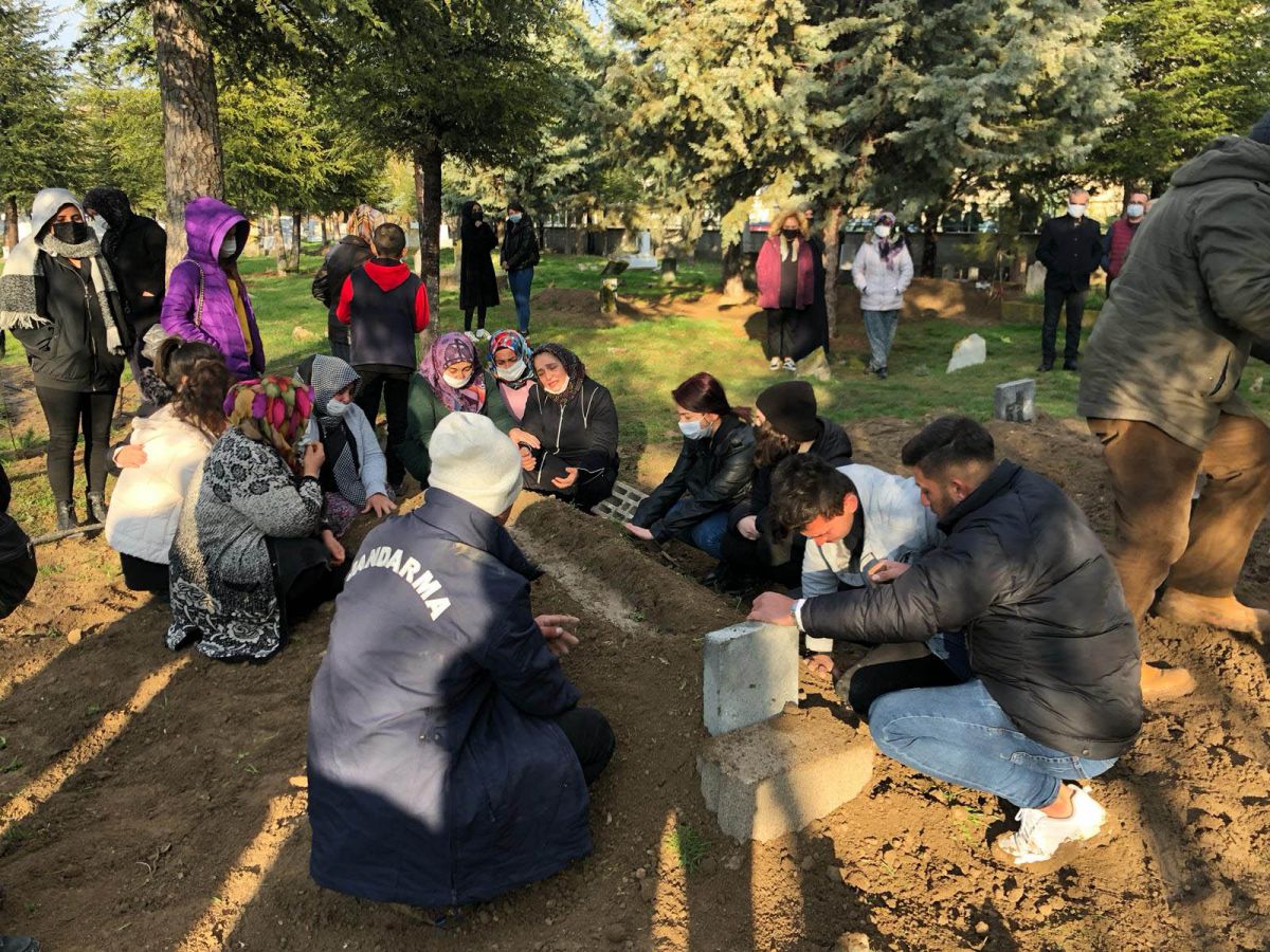 Konya'da ölü bulunan Buket'in annesi: Kızıma tuzak kuruldu