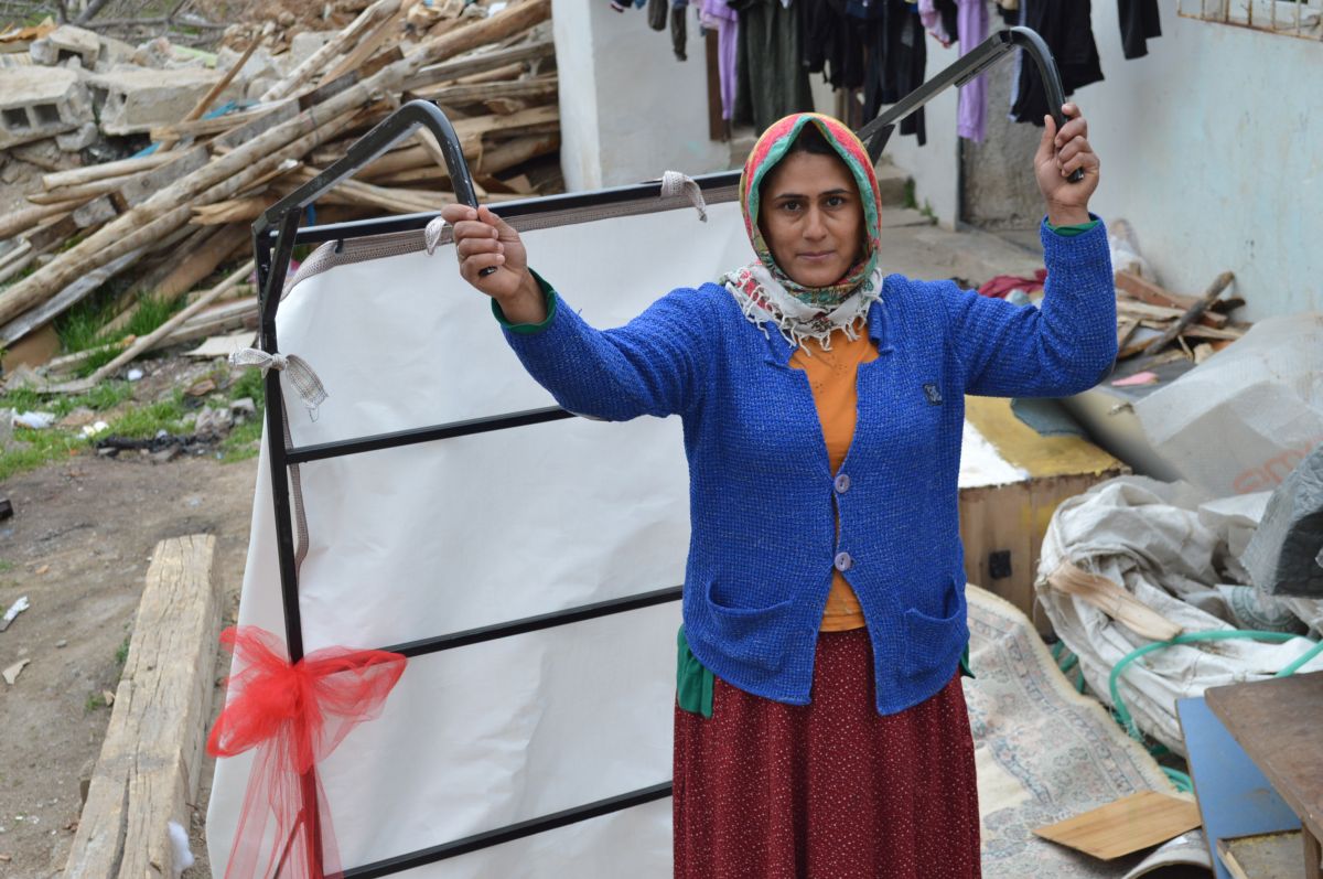 Elazığ'da kağıt toplama aracı çalınınca, yenisi hediye edildi