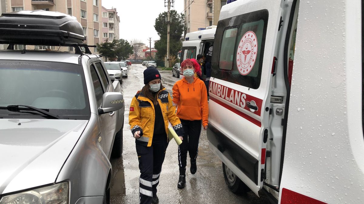 Sakarya'da evleri yandı, gittikleri teyzelerinde rahatsızlandılar