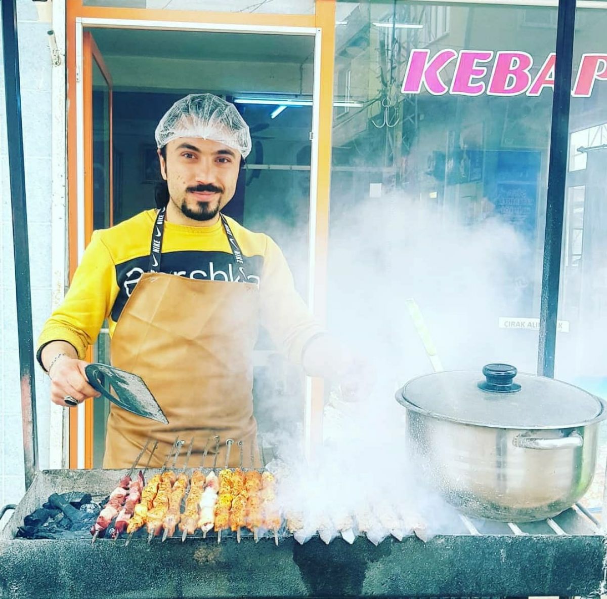 Kilis'te tartıştığı oğlunu iş yerinde öldürdü