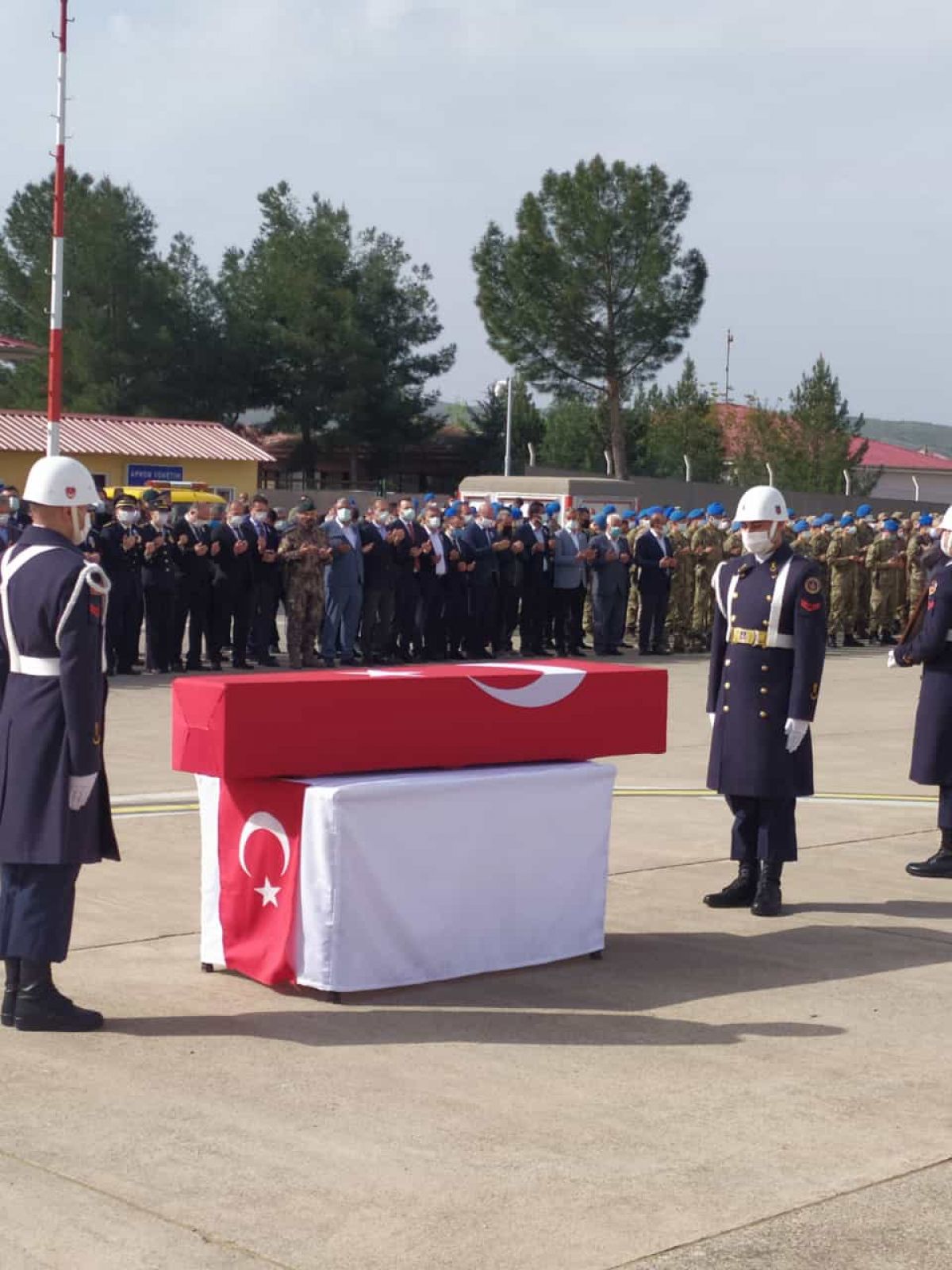 Siirt şehidi Erkan Erdem'in naaşı Niğde'ye uğurlandı