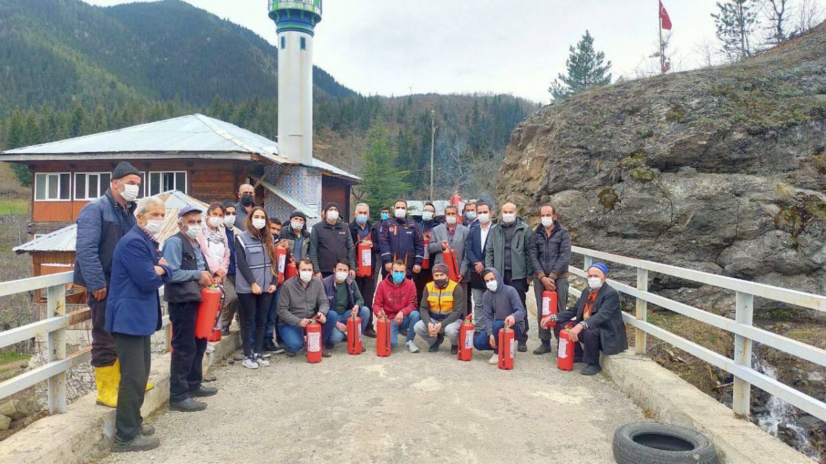 Artvin’in köyünde, her evde yangın tüpü zorunlu oldu