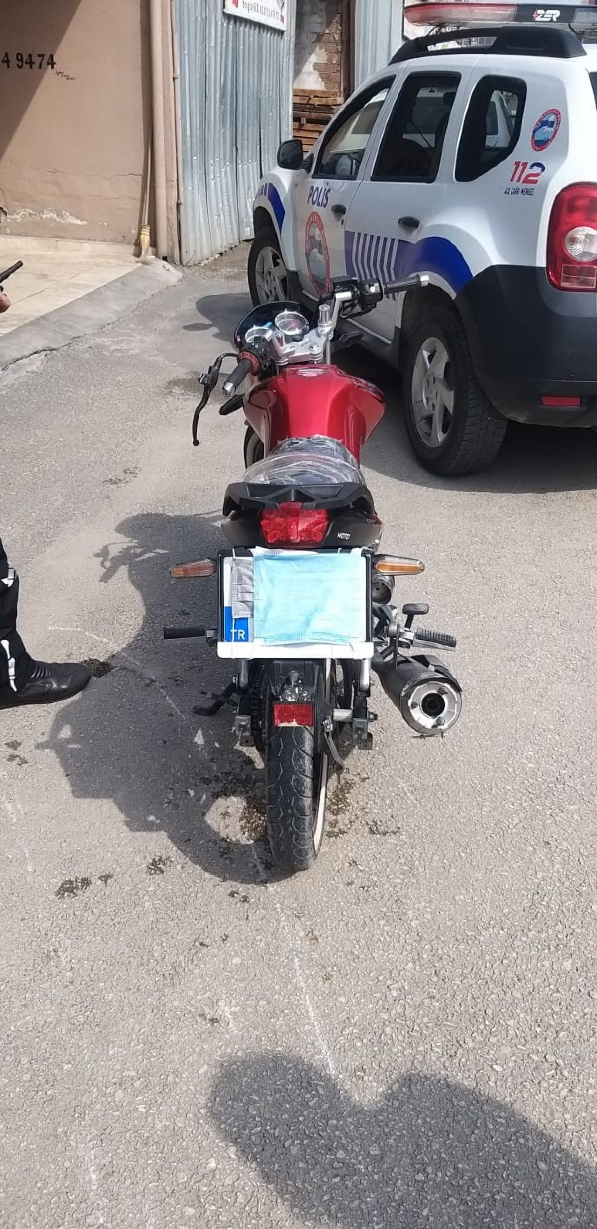 Bursa'da maskeyi motosikletinin plakasına takan sürücüye ceza