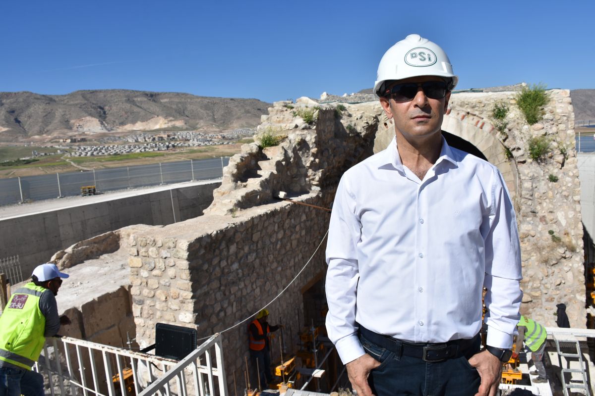 Hasankeyf'teki 692 yıllık Küçük Saray yükseltiliyor