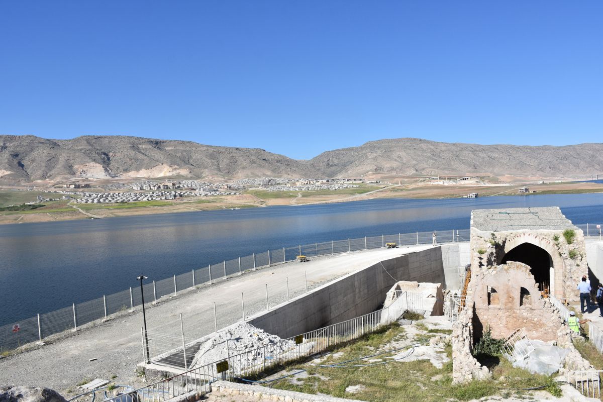 Hasankeyf'teki 692 yıllık Küçük Saray yükseltiliyor