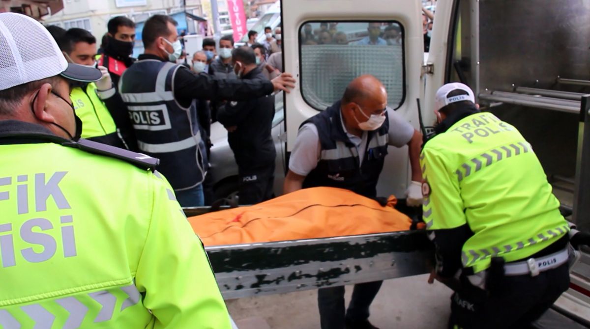 Burdur'da şarküteride çalışan kadını av tüfeğiyle öldüren saldırgan kaçtı
