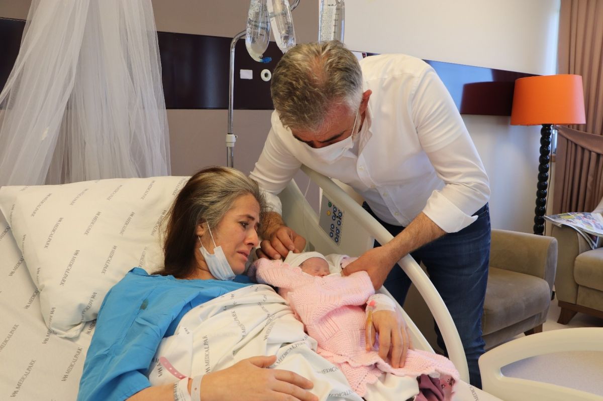 She became a mother in the 15th IVF trial in Samsun #3